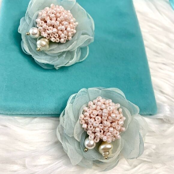 New gradient mesh flower with beaded earrings - Picture 6 of 14